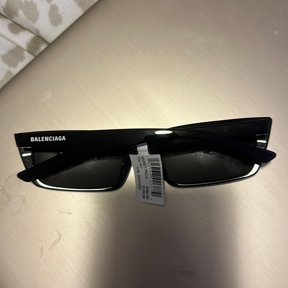 Unisex Balenciaga shades